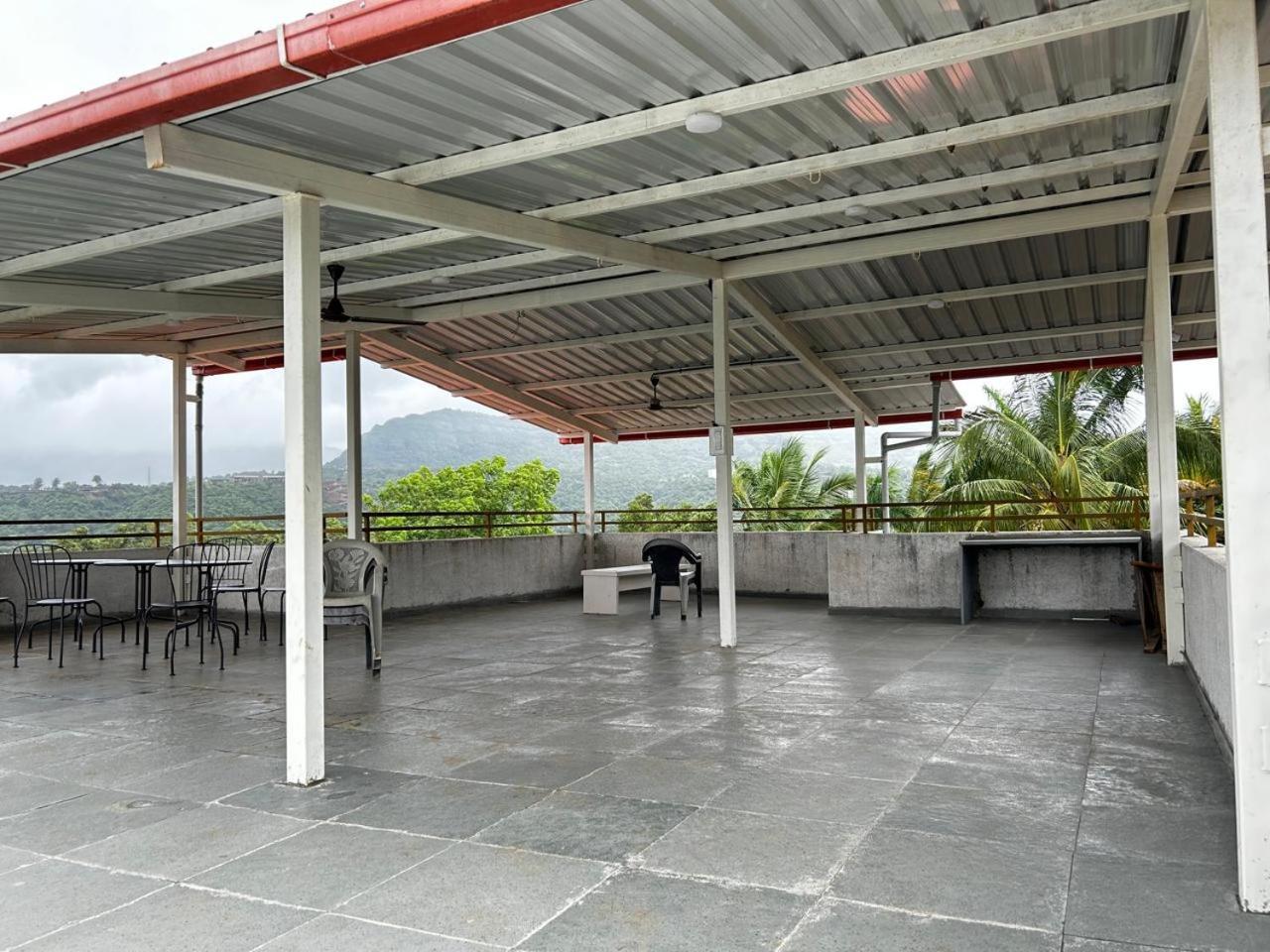 Aanandee Holiday home *